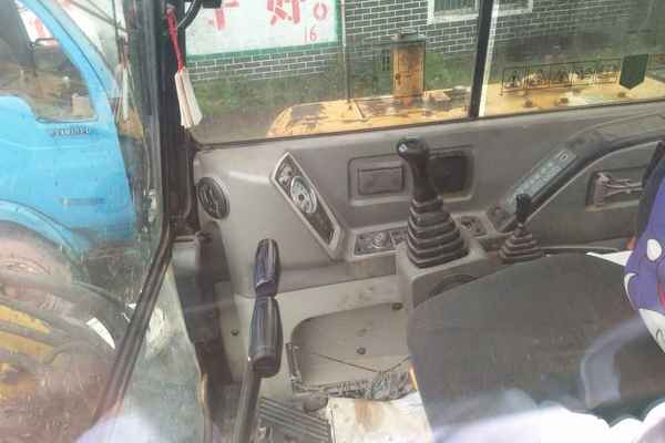 江西出售转让二手5800小时2013年现代R60挖掘机