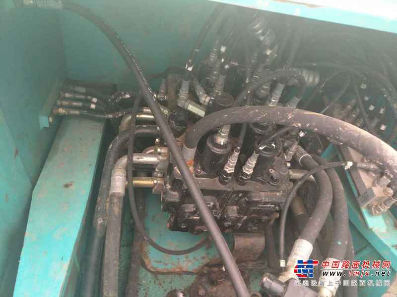 山东出售转让二手8000小时2010年神钢SK200挖掘机