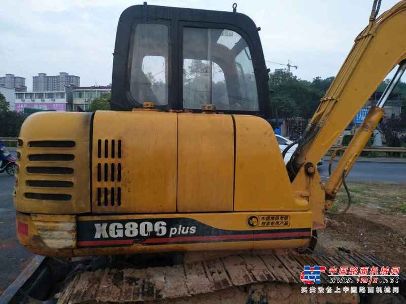 江西出售转让二手5500小时2011年厦工XG806挖掘机