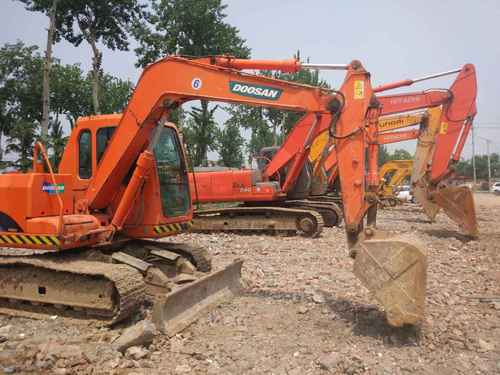 山东出售转让二手6500小时2013年斗山DH80GOLD挖掘机