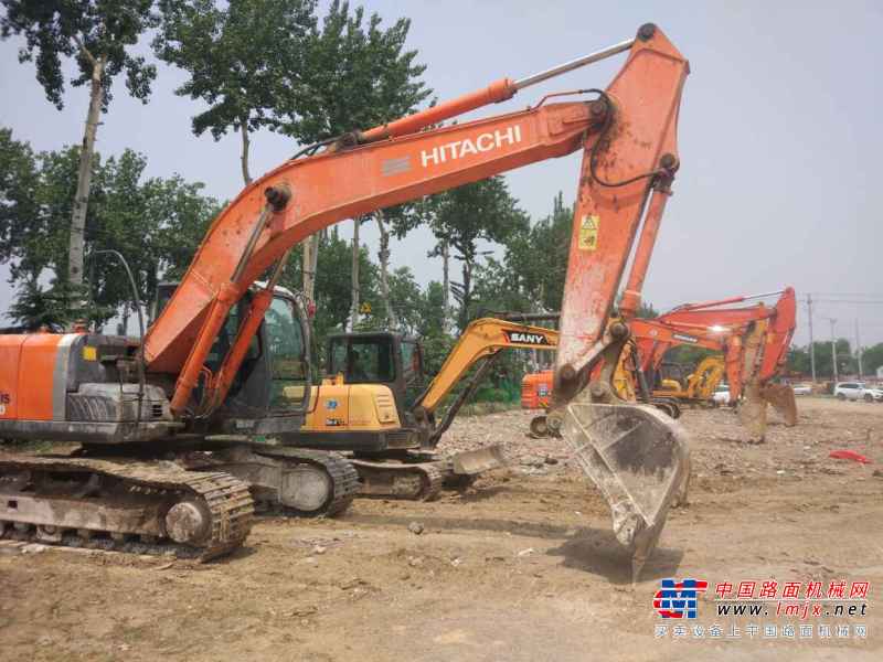 山东出售转让二手8600小时2010年日立ZX200挖掘机
