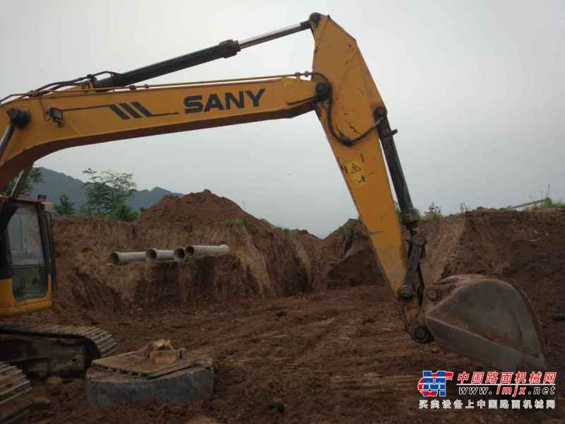 陕西出售转让二手8000小时2009年三一重工SY235C挖掘机