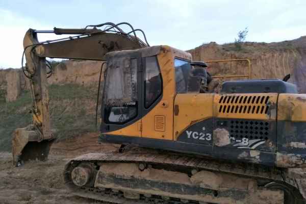 山西出售转让二手8000小时2013年玉柴YC230LC挖掘机