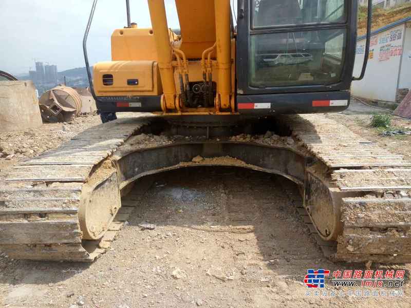 贵州出售转让二手8500小时2011年现代R225挖掘机