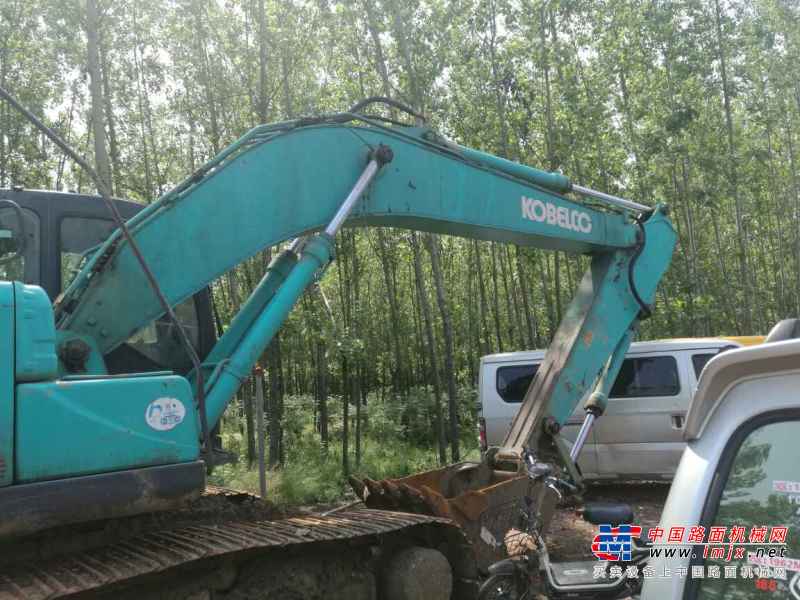 安徽出售转让二手8900小时2011年神钢SK200挖掘机