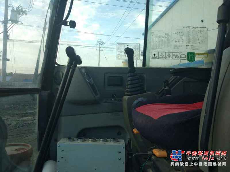 山东出售转让二手5000小时2013年现代R60挖掘机