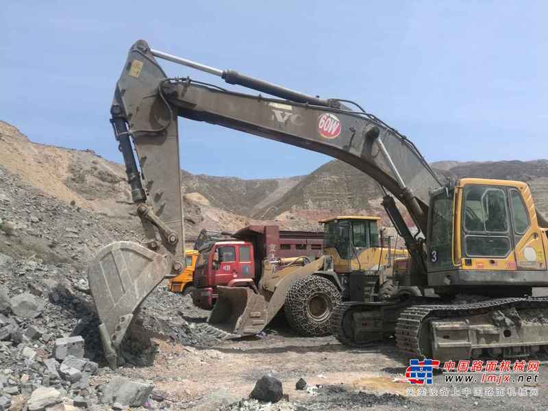 山西出售转让二手15000小时2011年沃尔沃EC460BLC挖掘机
