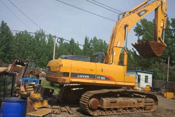 山东出售转让二手5500小时2013年福田雷沃FR330挖掘机