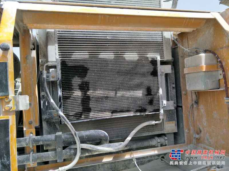 山东出售转让二手8000小时2013年JCBJS200SC挖掘机