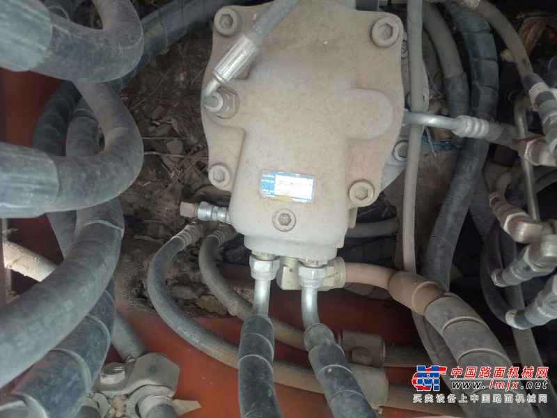 黑龙江出售转让二手6000小时2011年日立ZX70挖掘机
