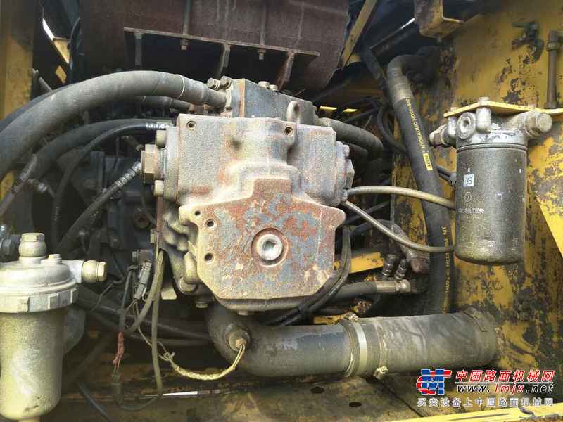 贵州出售转让二手8000小时2011年小松PC270挖掘机