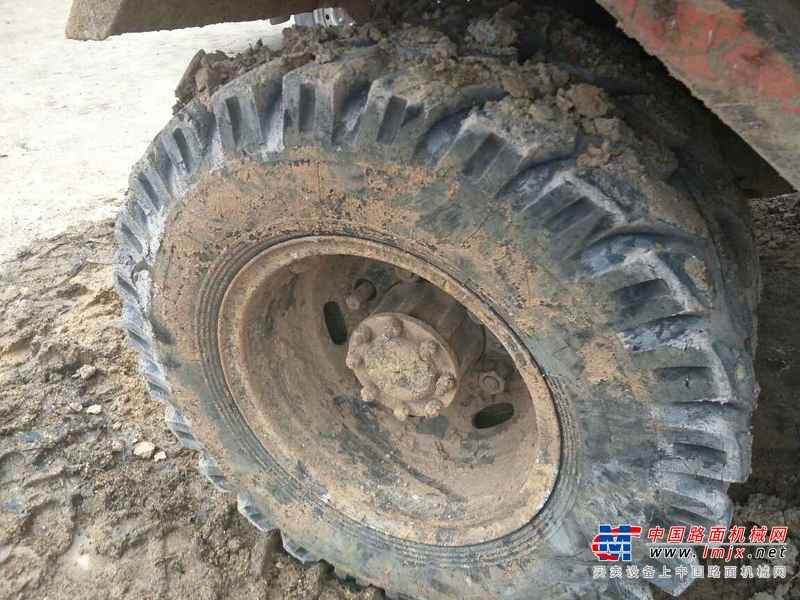 广东出售转让二手8000小时2011年新源机械轮挖65W挖掘机