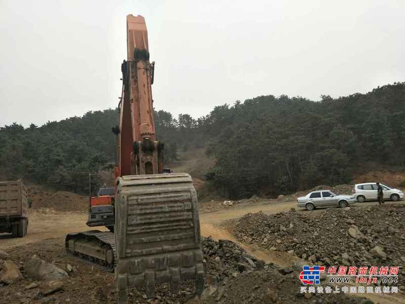 河北出售转让二手13000小时2011年日立ZX360LC挖掘机