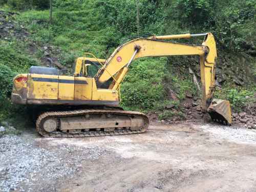 四川出售转让二手8000小时2012年临工LG6210E挖掘机
