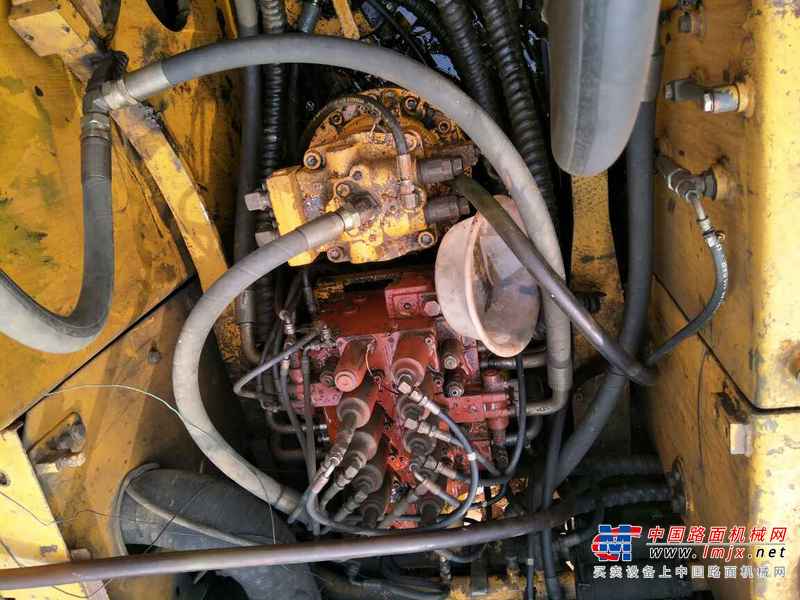 江西出售转让二手15000小时2007年现代R225LC挖掘机