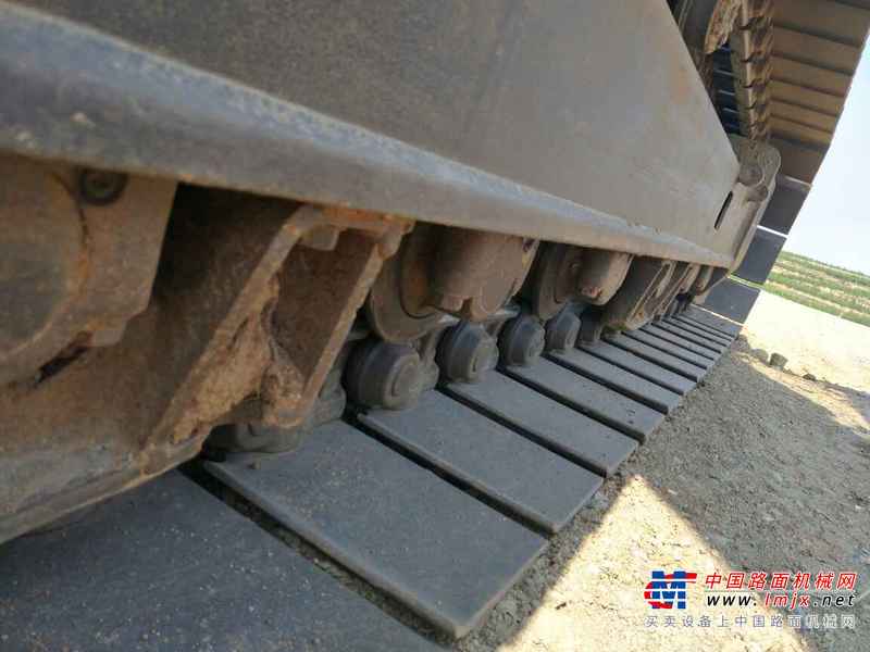 山东出售转让二手8000小时2012年沃尔沃EC210C挖掘机