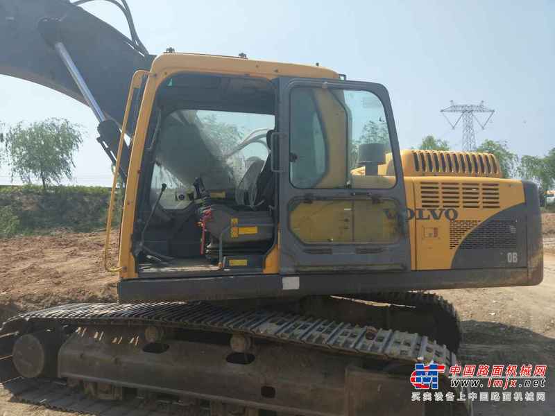 山东出售转让二手8000小时2012年沃尔沃EC210C挖掘机