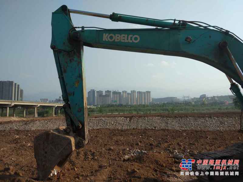 陕西出售转让二手5000小时2011年神钢SK250挖掘机