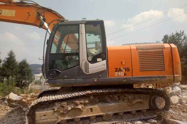 贵州出售转让二手8000小时2010年日立ZX210H挖掘机