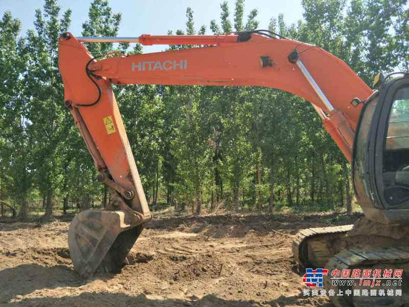 北京出售转让二手7626小时2009年日立ZX240挖掘机