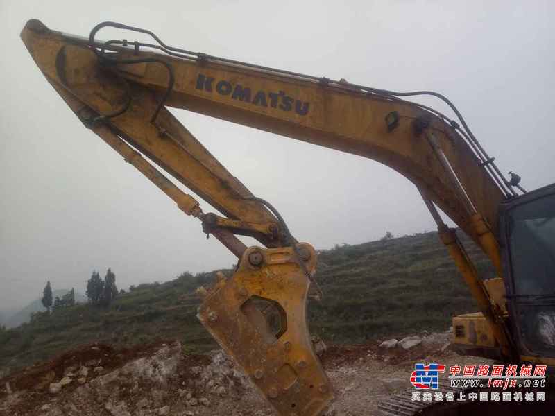 贵州出售转让二手8500小时2010年JCBJS220LC挖掘机