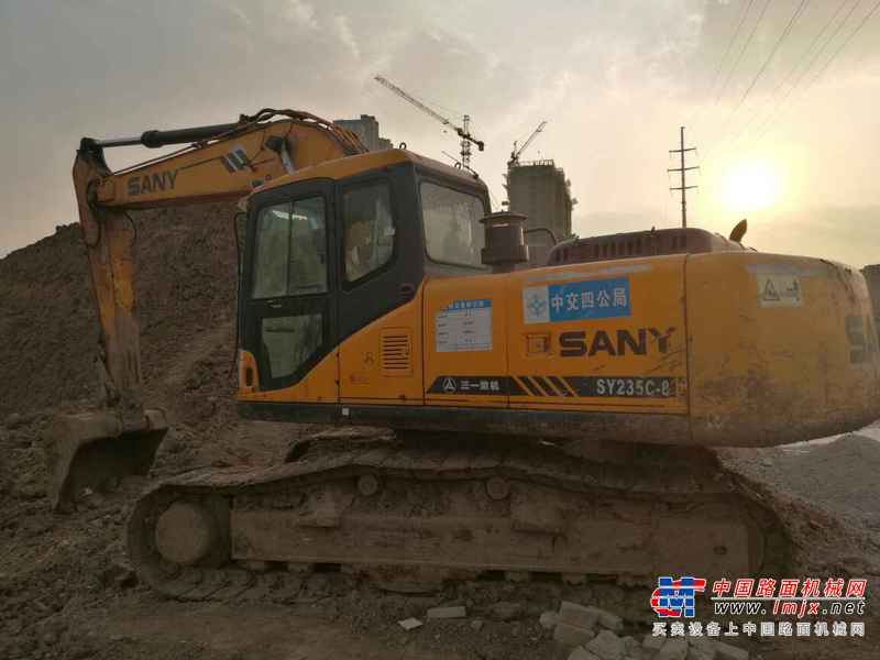 安徽出售转让二手8600小时2010年三一重工SY215C挖掘机