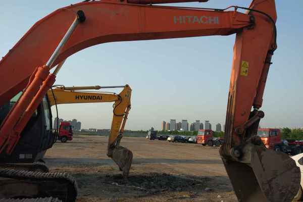 陕西出售转让二手6000小时2010年日立ZX250H挖掘机