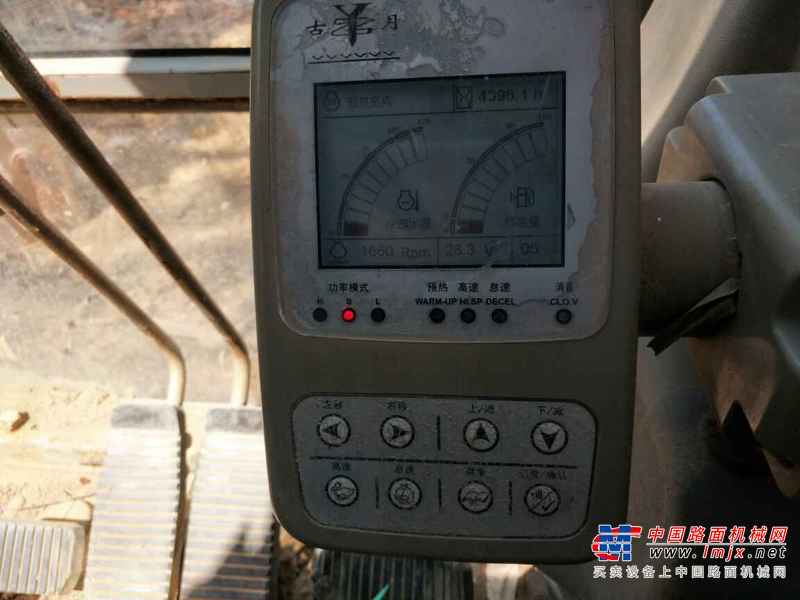 安徽出售转让二手8000小时2011年振宇ZY220挖掘机