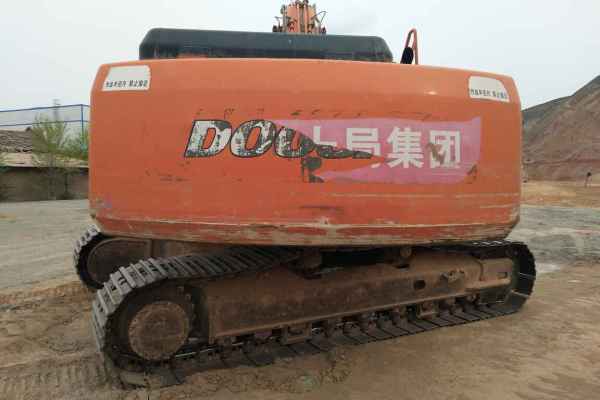 甘肃出售转让二手6000小时2010年斗山DX300LC挖掘机