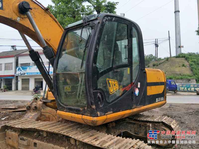 湖北出售转让二手10000小时2010年JCBJS130LC挖掘机