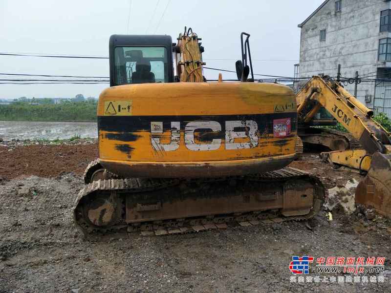 湖北出售转让二手10000小时2010年JCBJS130LC挖掘机