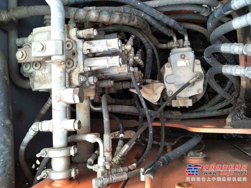 湖北出售转让二手11000小时2009年日立ZX70挖掘机
