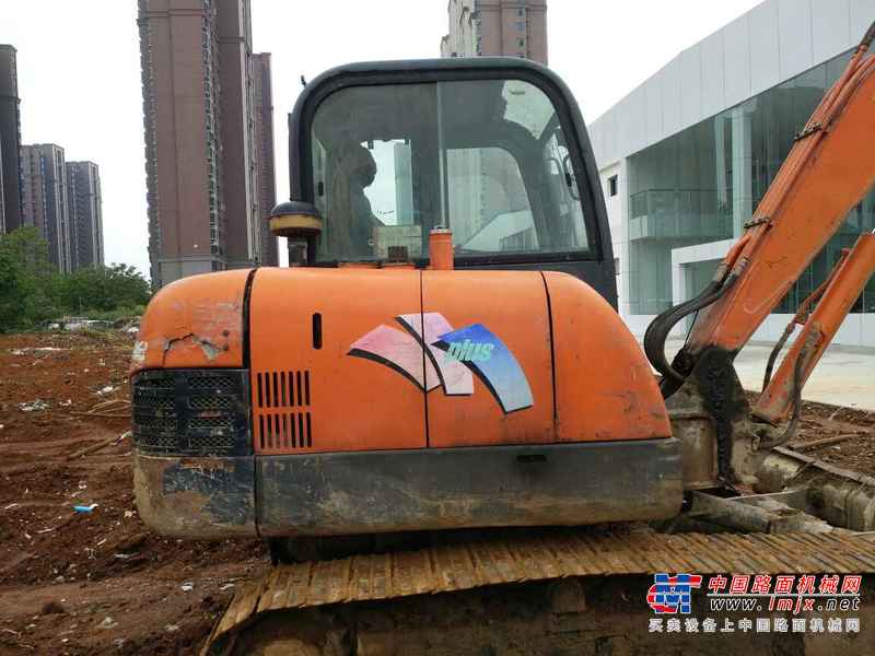 江西出售转让二手8000小时2010年斗山DH60挖掘机