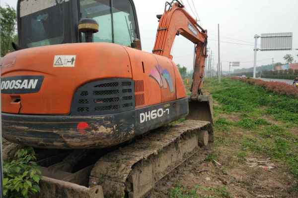 安徽出售转让二手11026小时2011年斗山DH60挖掘机