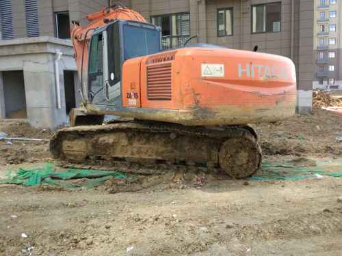 安徽出售转让二手13679小时2009年日立ZX200挖掘机