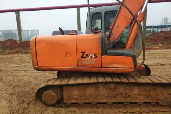 江西出售转让二手7800小时2011年日立ZX120挖掘机