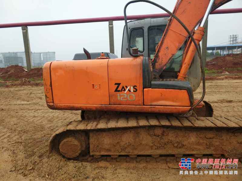 江西出售转让二手7800小时2011年日立ZX120挖掘机