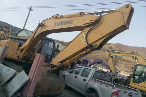 吉林出售转让二手6000小时2012年柳工CLG922D挖掘机