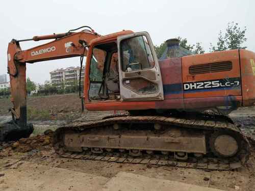 江苏出售转让二手20000小时2004年大宇DH220LC挖掘机