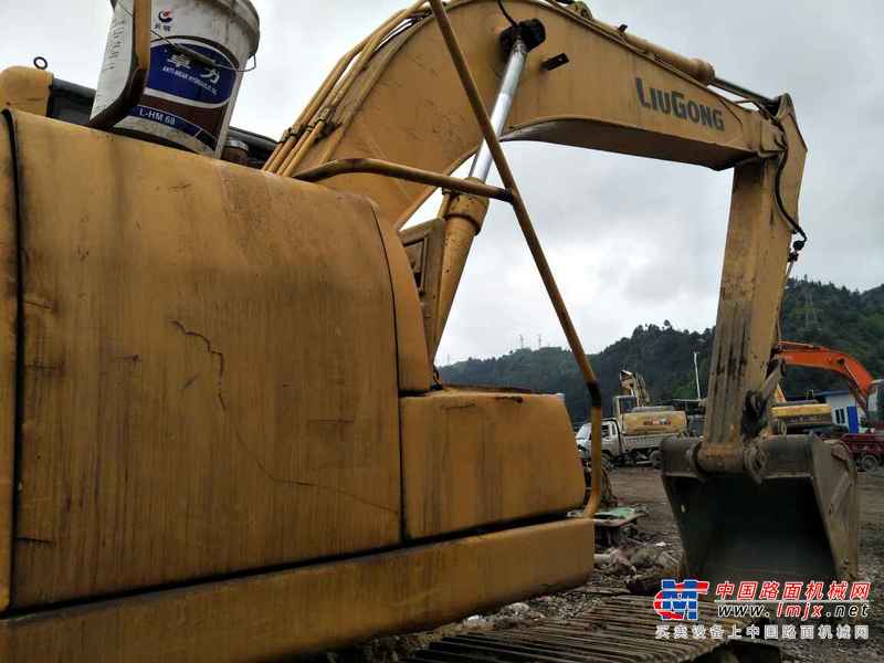 贵州出售转让二手8100小时2010年柳工922LC挖掘机