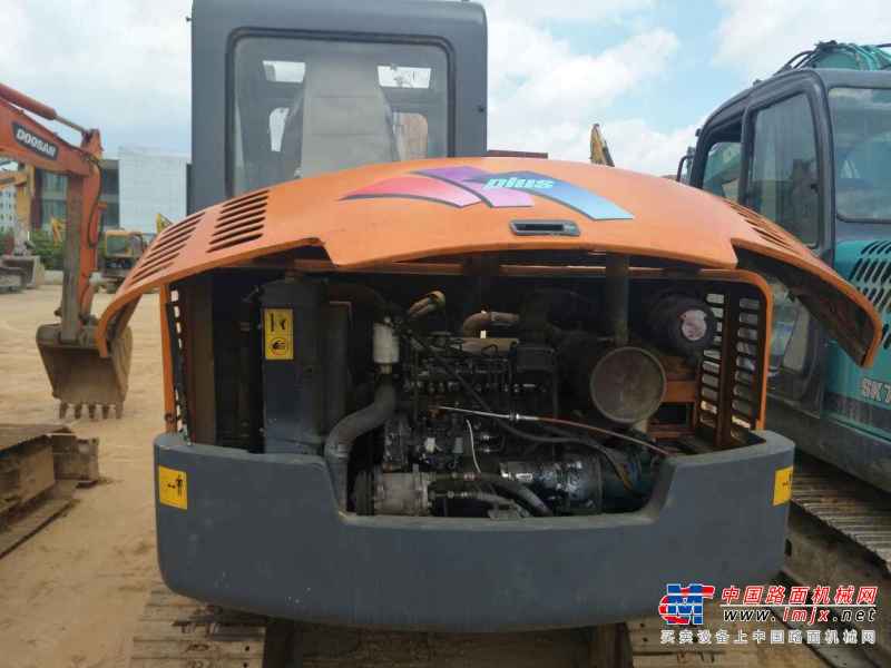 贵州出售转让二手6000小时2010年恒天九五重工JV70挖掘机