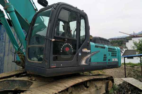 湖北出售转让二手9700小时2012年神钢SK350LC挖掘机