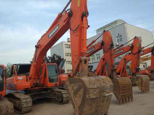 陕西出售转让二手6000小时2010年斗山DH370LC挖掘机