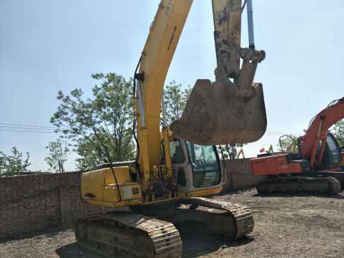 天津出售转让二手17300小时2004年住友SH200A3挖掘机