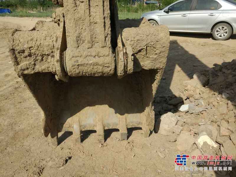 山东出售转让二手7000小时2010年柳工CLG205C挖掘机