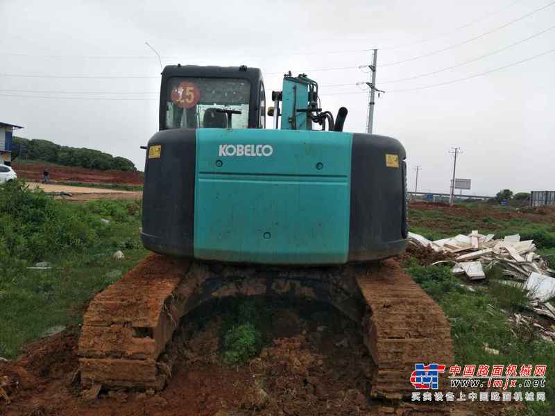 江西出售转让二手7800小时2008年神钢SK135SR挖掘机