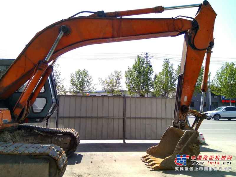 山东出售转让二手14658小时2003年日立EX200挖掘机