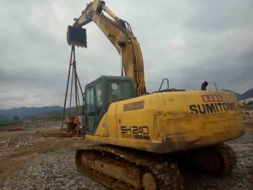贵州出售转让二手10000小时2011年住友SH210挖掘机