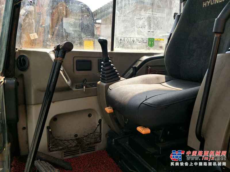 云南出售转让二手5420小时2013年现代R60挖掘机