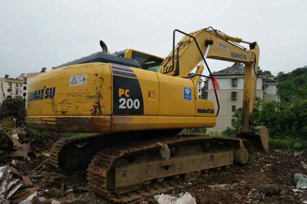 湖北出售转让二手7000小时2011年小松PC200挖掘机